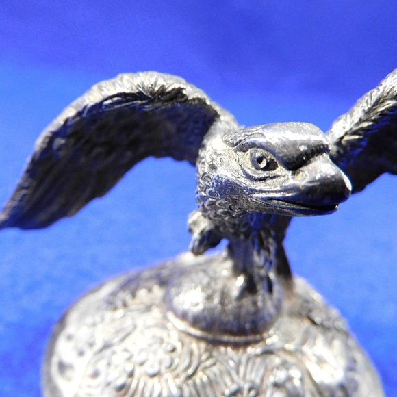 Vintage Eagle Paperweight Reed and Barton Silverplate - Picture 7 of 11